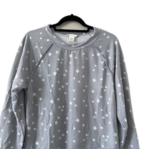 Caslon Lavender Gray with Stars Cozy Print Top Size Large - Picture 6 of 9